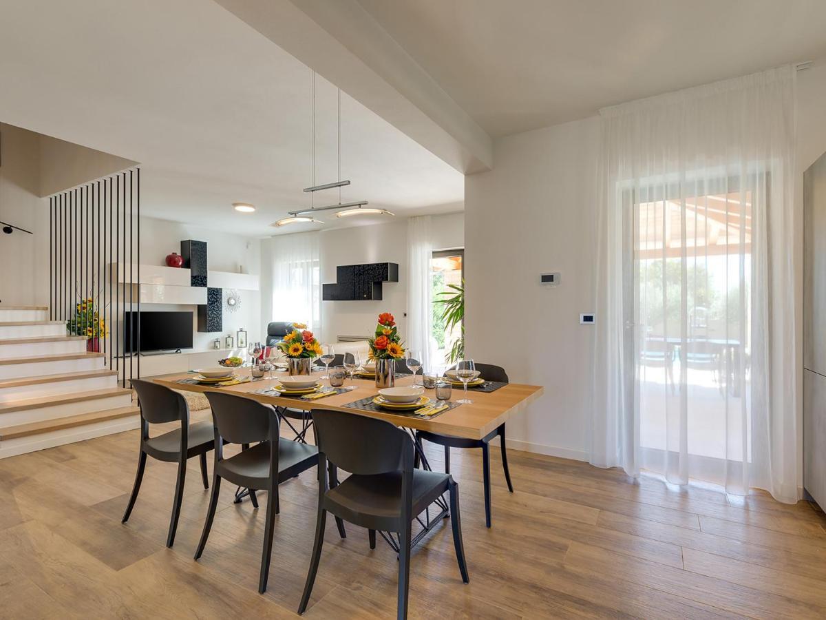 Villa Flora Vabriga Tar-Vabriga Buitenkant foto